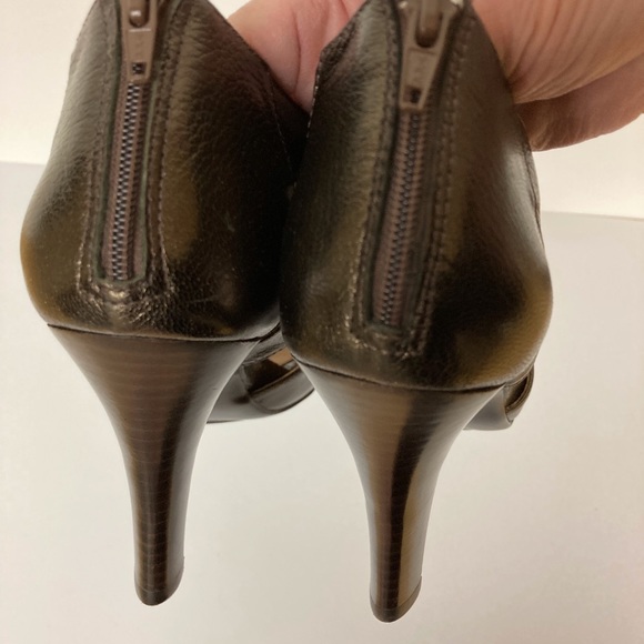 Sofft Bronze Metallic Leather Shoes NWOT - Picture 2 of 5